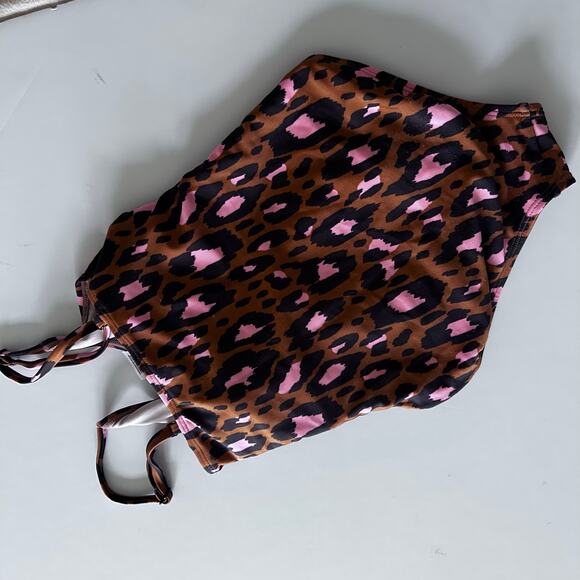 Art Class Girls Wild Cat Leopard Spot
Printed One Piece Swimsuit - Picture 4 of 6